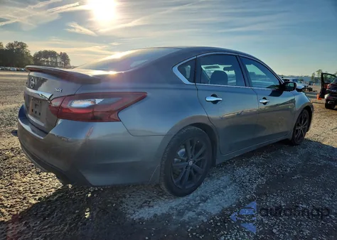 2017 Nissan Altima 2.5 z USA, uszkodzony, nr VIN 1N4AL3AP8HC259747